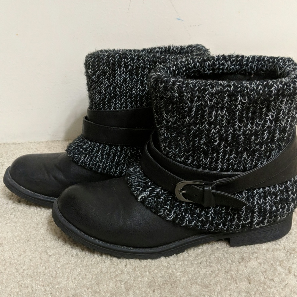 ShoeDazzle Mirla Black Booties Size 6.5